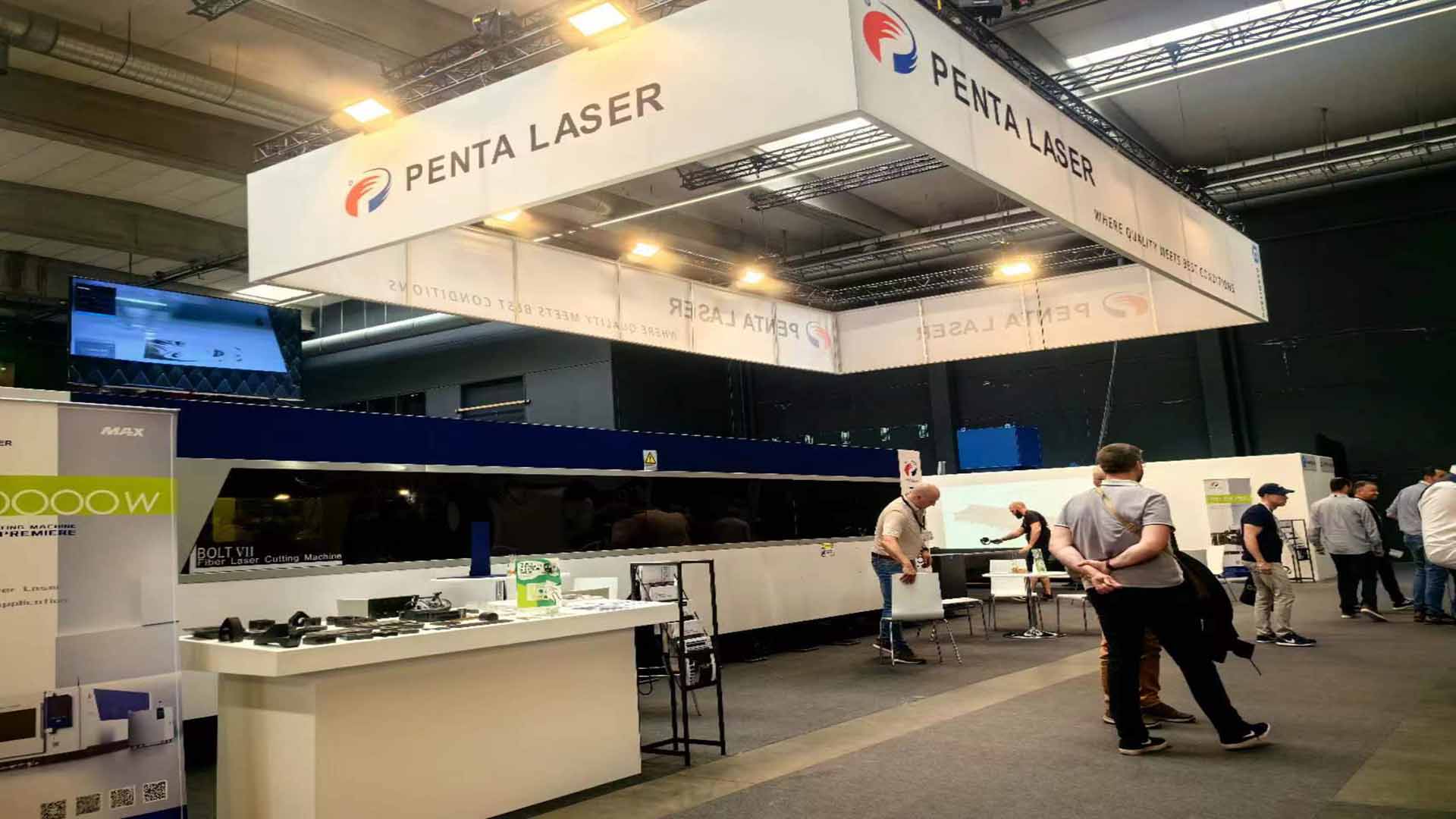 Belgium és Thaiföld kettős kiállításokon dolgozik együtt, a Penta Laser BOLT 7 sorozat világszerte felkelti a figyelmet